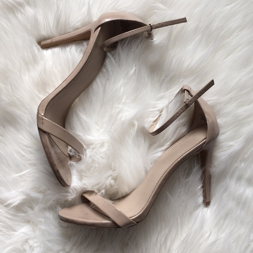 EXPRESS nude heels